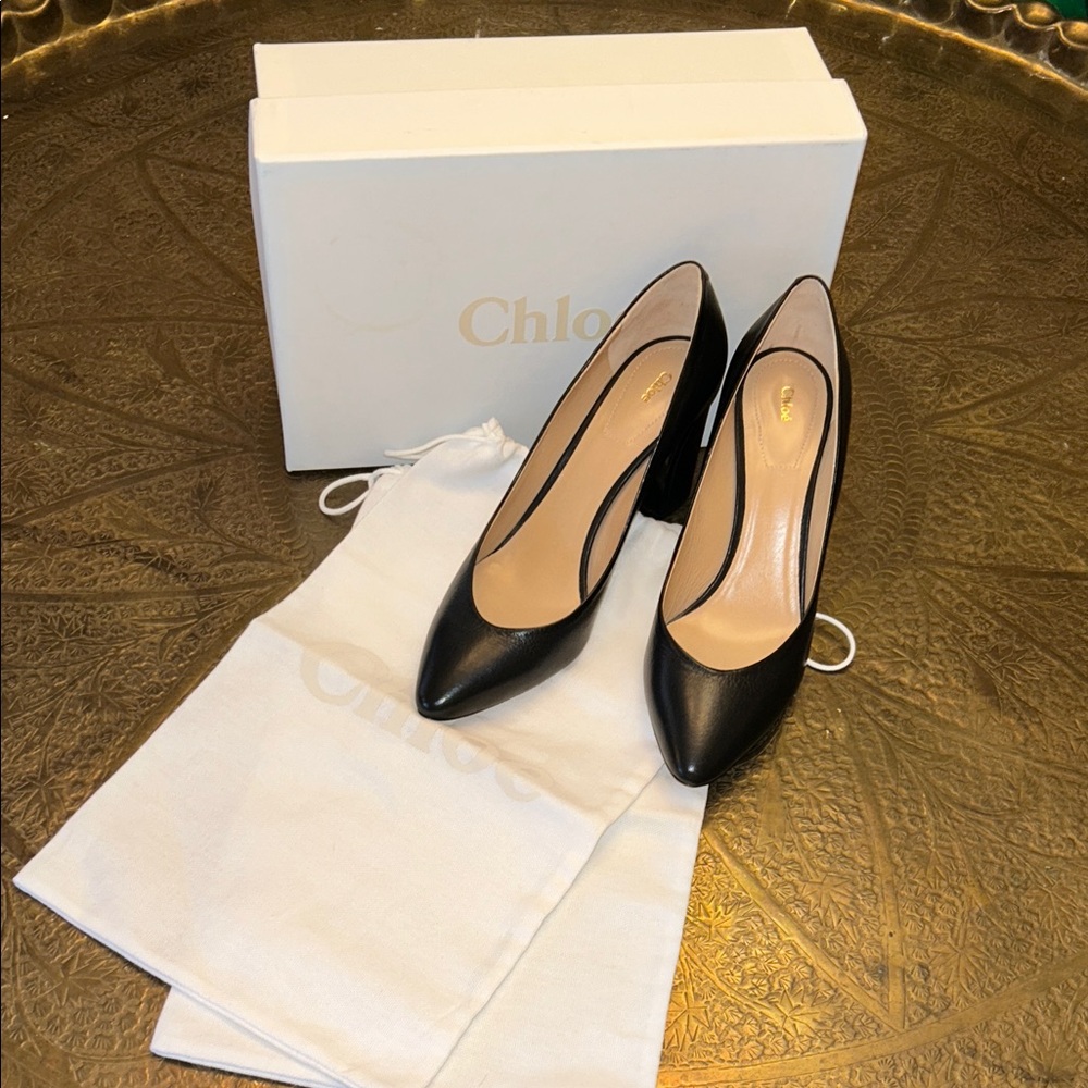 Chloe Black Leather Heels Pumps w/ box- like New